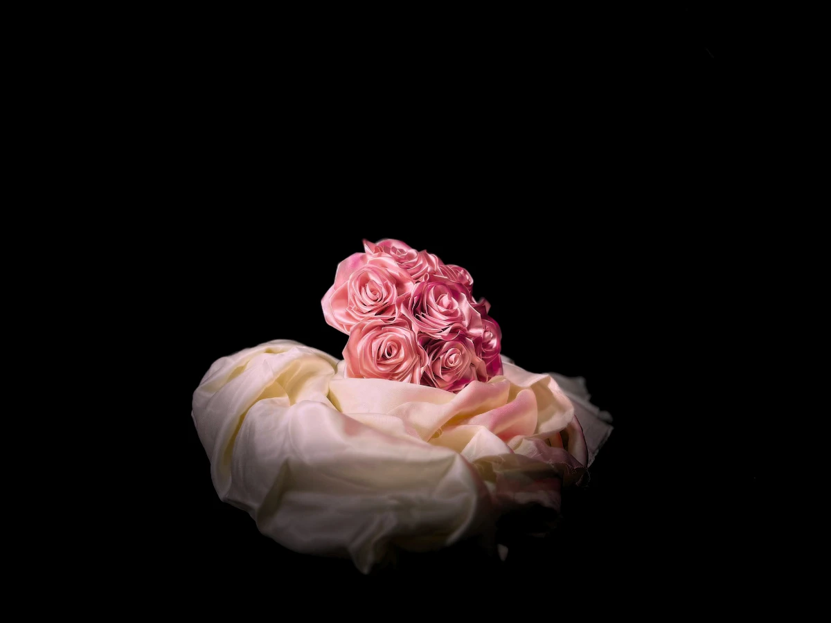 Floral Roze Buket 7 Ruža - Cveće i aranžmani u Bor, Eternior